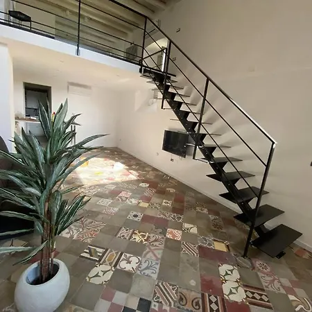 Casa Flora, A Panoramic Flat With Free Car Parking Lägenhet *