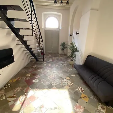 Casa Flora, A Panoramic Flat With Free Car Parking Apartment *