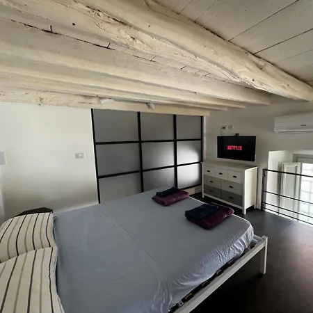 Casa Flora, A Panoramic Flat With Free Car Parking Apartment Cagliari