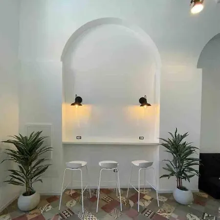 Casa Flora, A Panoramic Flat With Free Car Parking 아파트 *